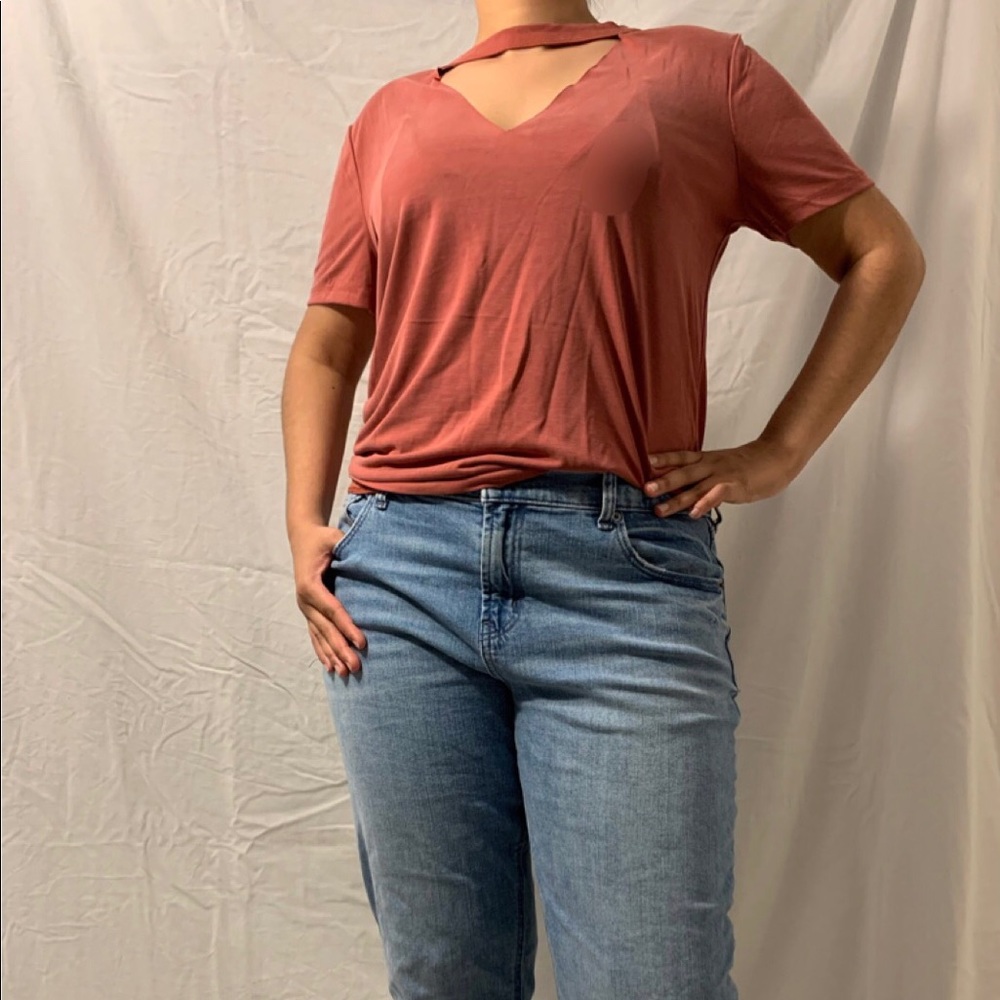 orange/mauve tshirt with cutout neckline